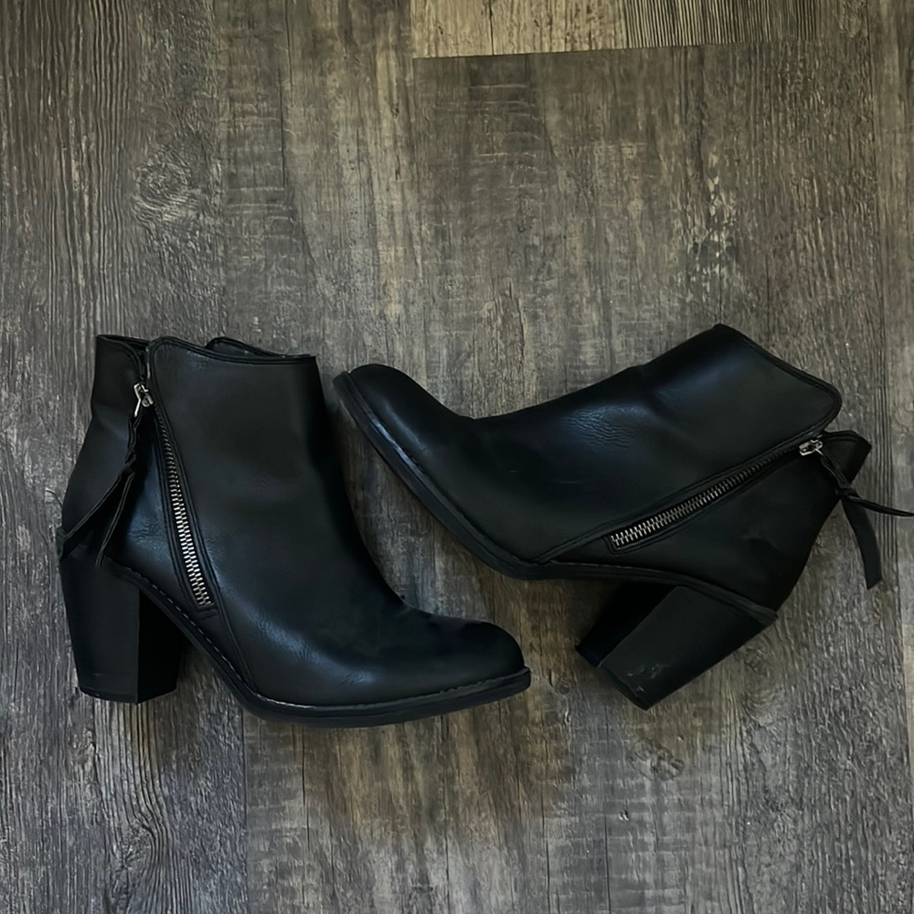 Black little booties